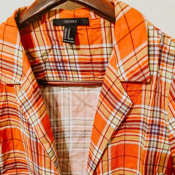 Retro Plaid Tie Front Crop Top - Picture 3 of 4